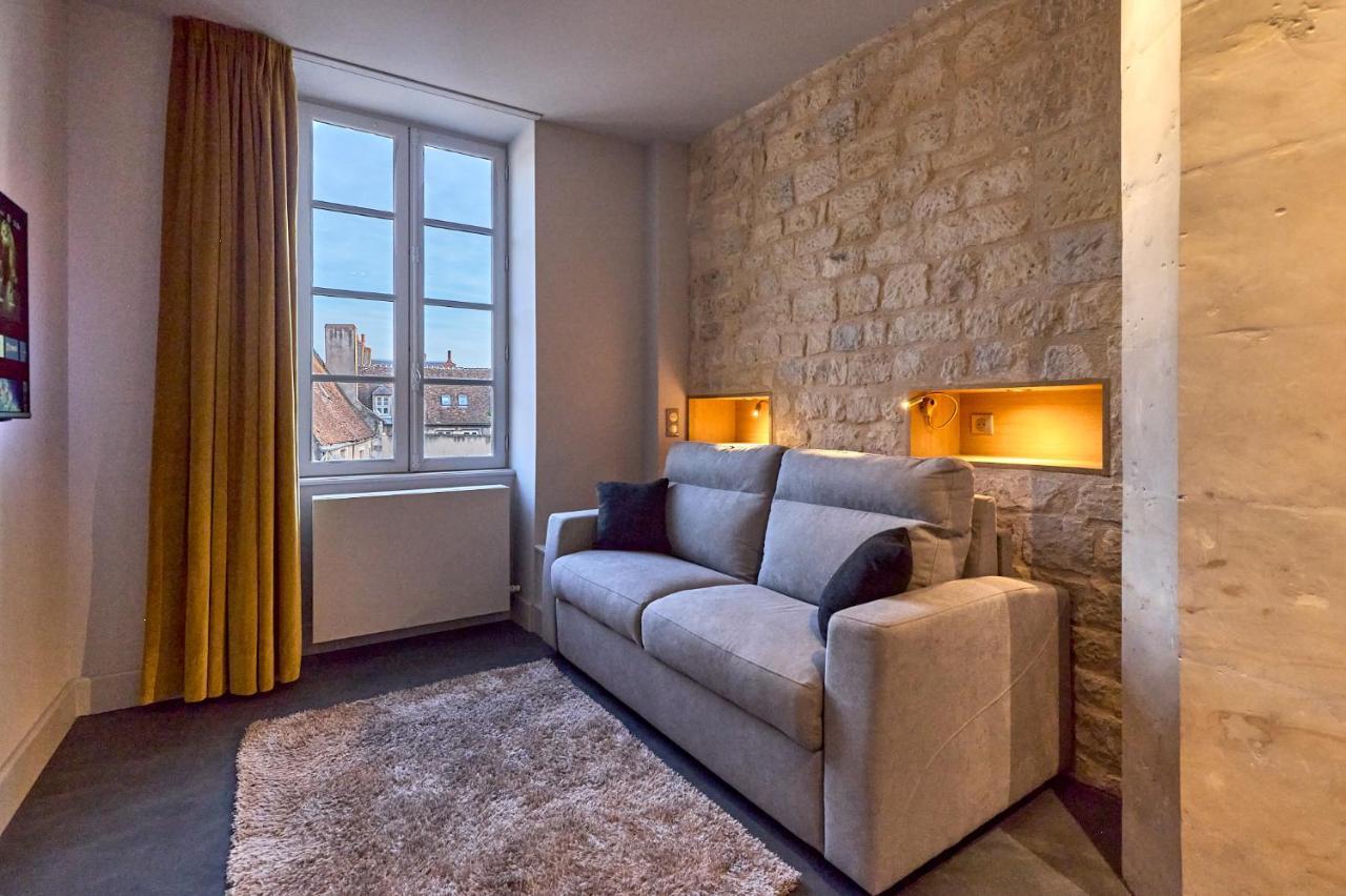 Appartement Montagnon - Les Suites Du Palais - Classe 4 Etoiles, Parking Prive, Vue Cathedrale, 3 Chambres, Primo C0Nciergerie Nevers Dış mekan fotoğraf