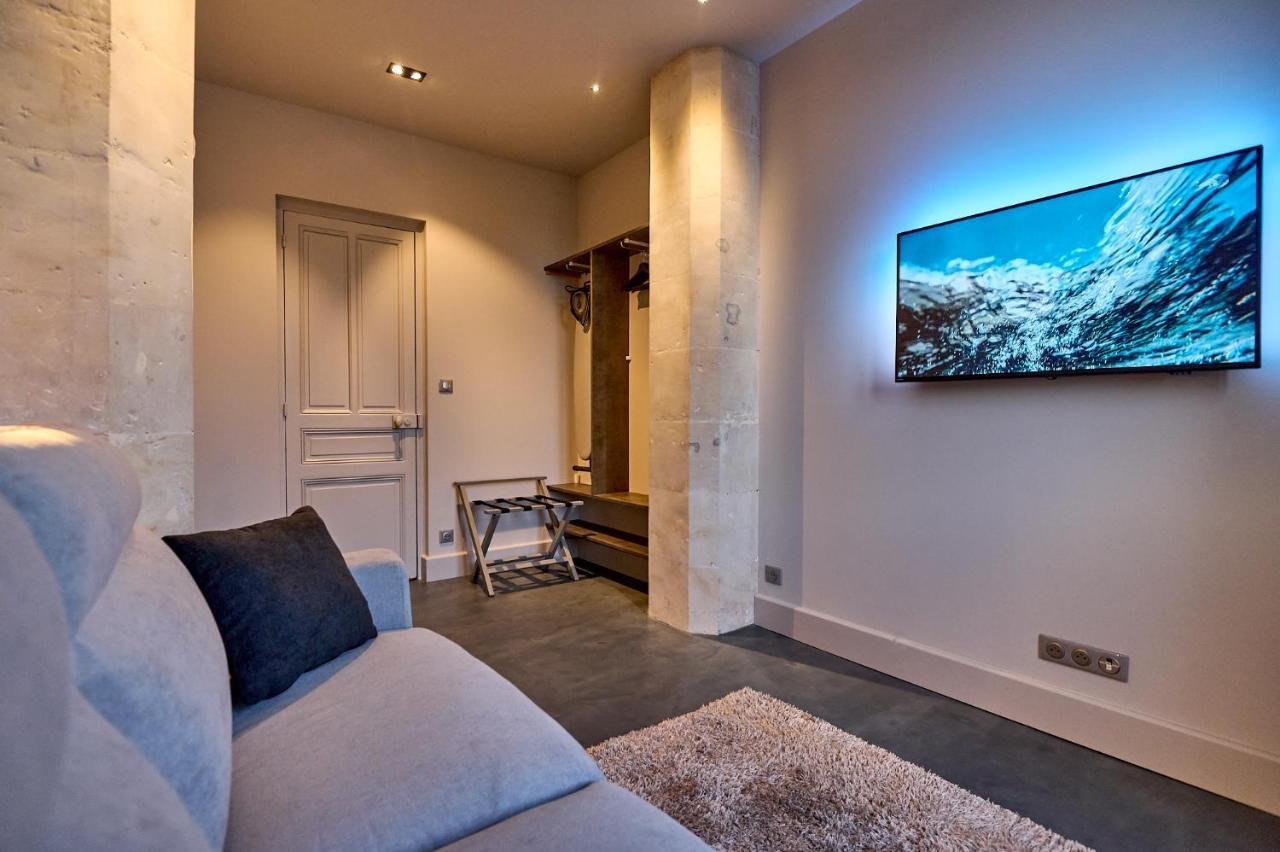 Appartement Montagnon - Les Suites Du Palais - Classe 4 Etoiles, Parking Prive, Vue Cathedrale, 3 Chambres, Primo C0Nciergerie Nevers Dış mekan fotoğraf