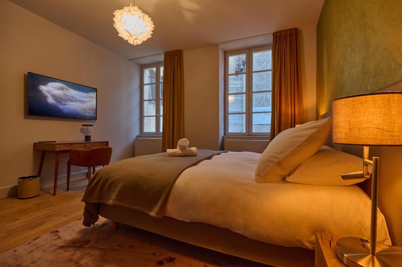 Appartement Montagnon - Les Suites Du Palais - Classe 4 Etoiles, Parking Prive, Vue Cathedrale, 3 Chambres, Primo C0Nciergerie Nevers Dış mekan fotoğraf