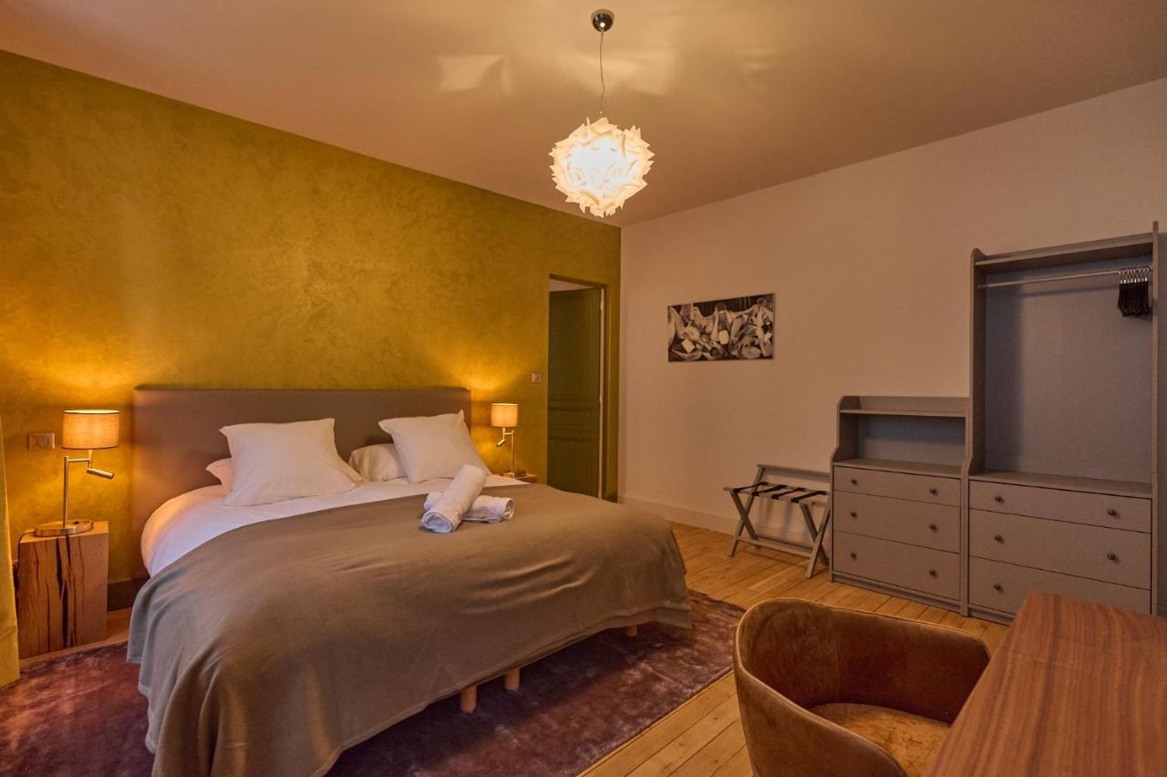 Appartement Montagnon - Les Suites Du Palais - Classe 4 Etoiles, Parking Prive, Vue Cathedrale, 3 Chambres, Primo C0Nciergerie Nevers Dış mekan fotoğraf