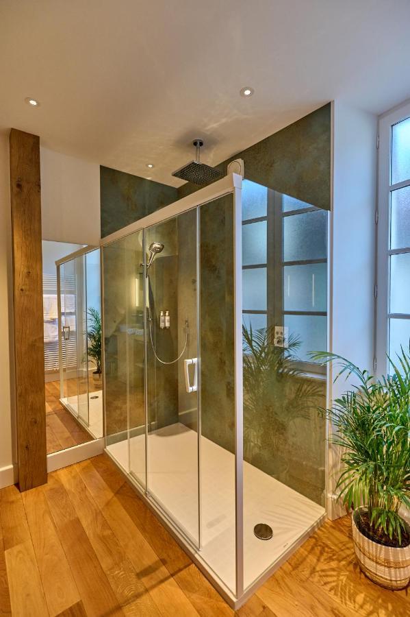 Appartement Montagnon - Les Suites Du Palais - Classe 4 Etoiles, Parking Prive, Vue Cathedrale, 3 Chambres, Primo C0Nciergerie Nevers Dış mekan fotoğraf
