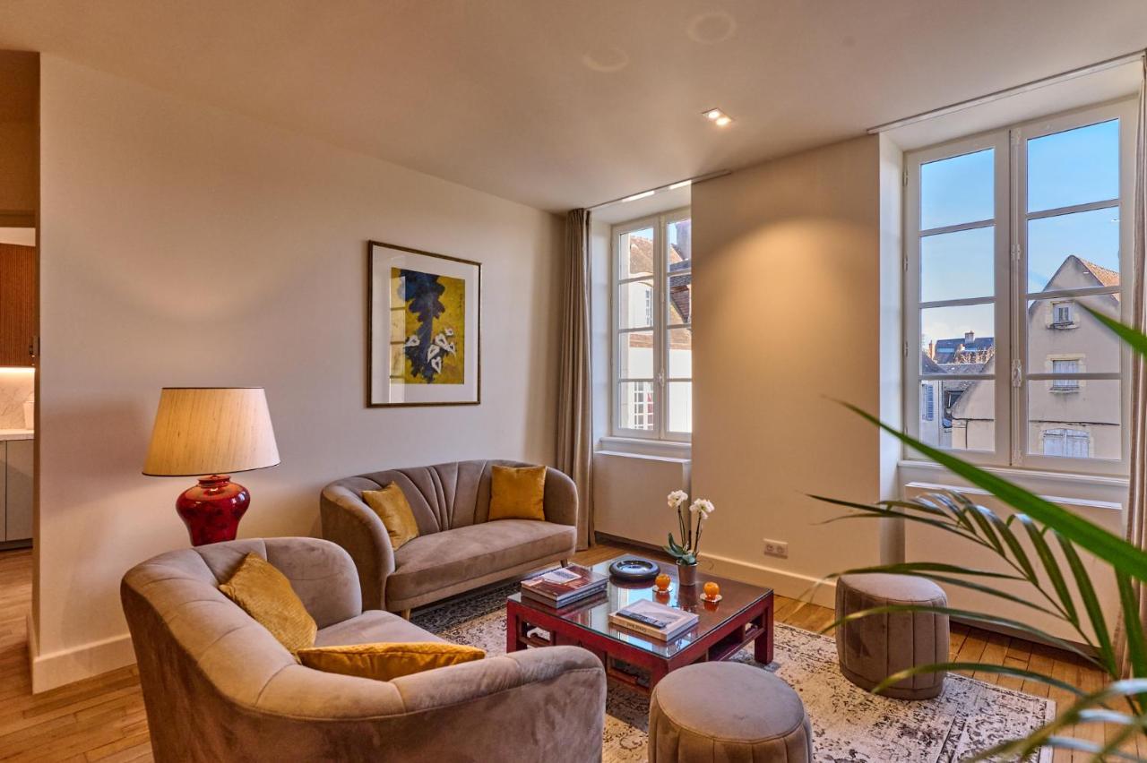 Appartement Montagnon - Les Suites Du Palais - Classe 4 Etoiles, Parking Prive, Vue Cathedrale, 3 Chambres, Primo C0Nciergerie Nevers Dış mekan fotoğraf