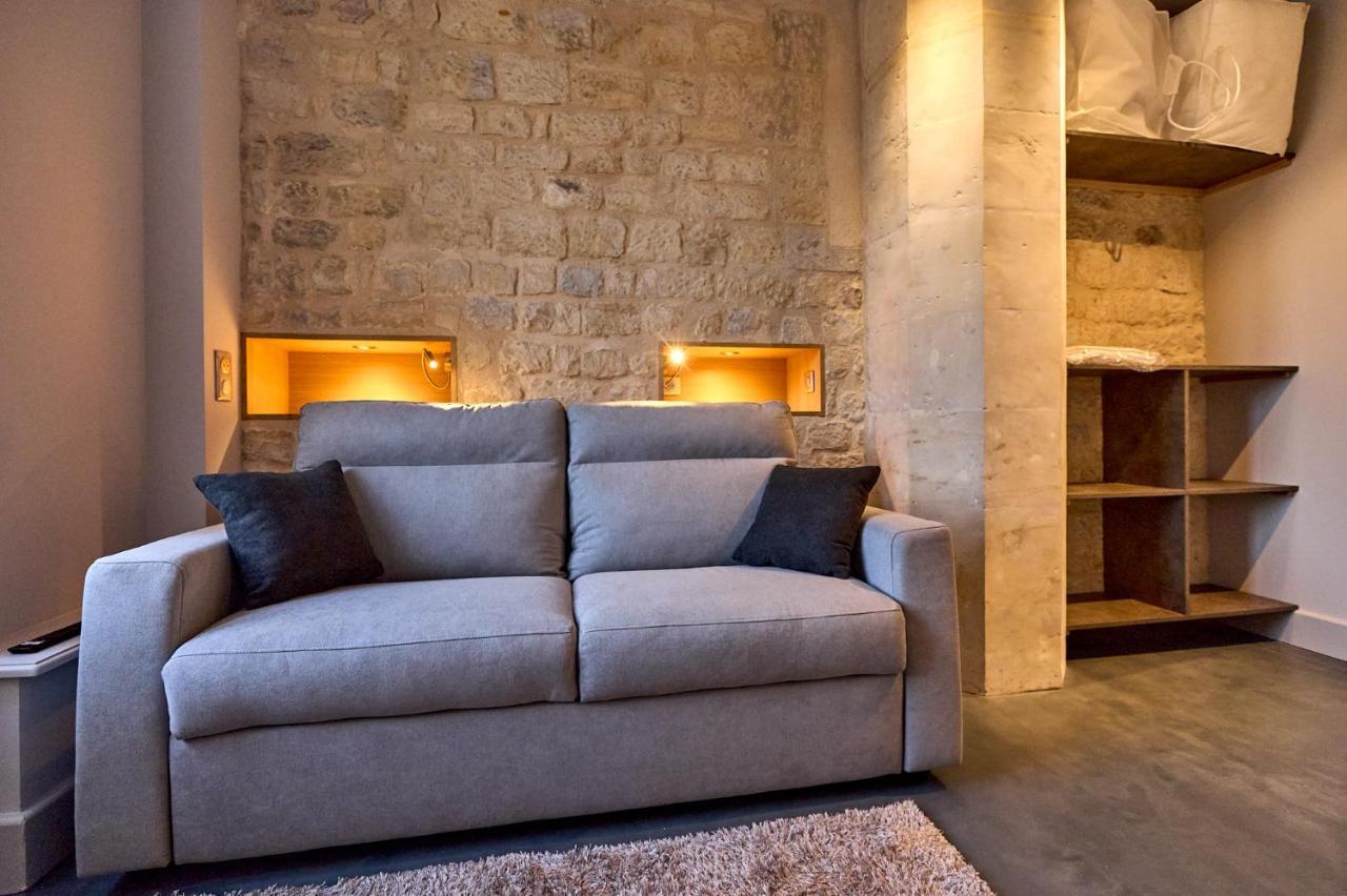 Appartement Montagnon - Les Suites Du Palais - Classe 4 Etoiles, Parking Prive, Vue Cathedrale, 3 Chambres, Primo C0Nciergerie Nevers Dış mekan fotoğraf