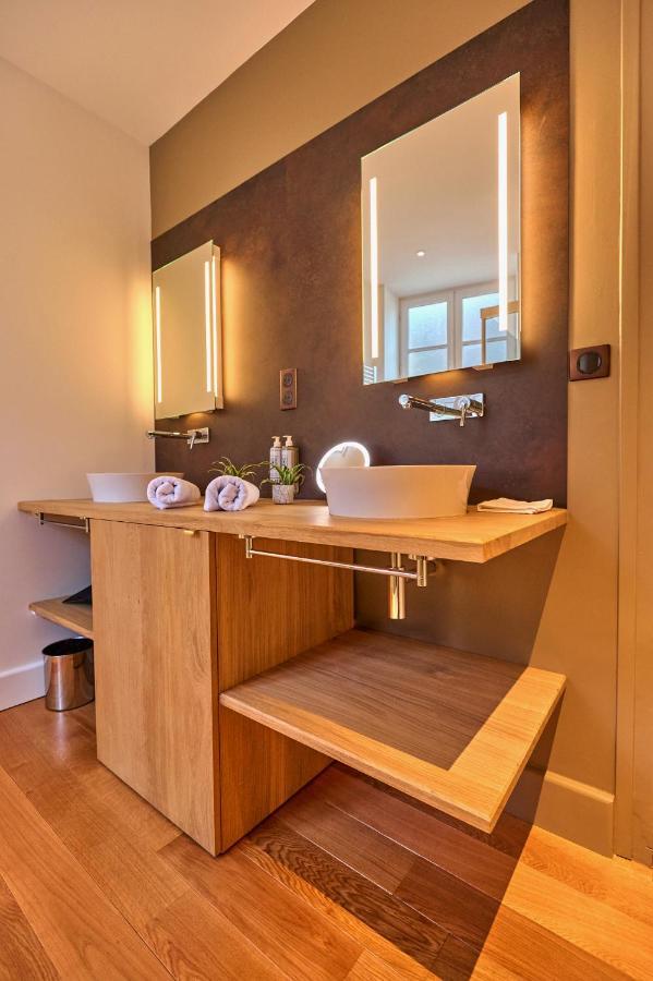 Appartement Montagnon - Les Suites Du Palais - Classe 4 Etoiles, Parking Prive, Vue Cathedrale, 3 Chambres, Primo C0Nciergerie Nevers Dış mekan fotoğraf